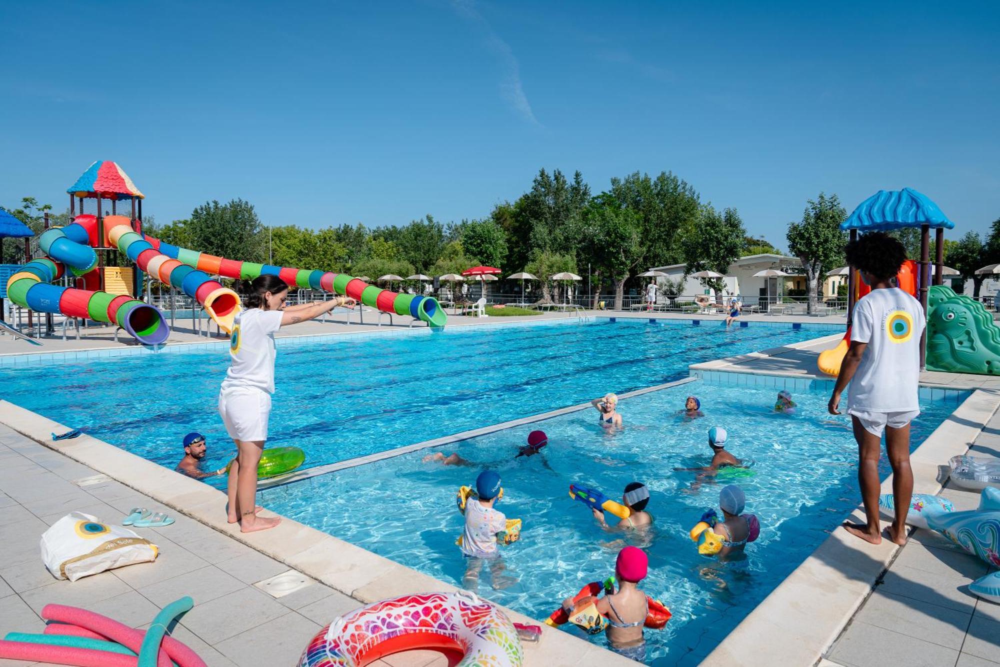 Club Del Sole Stork Family Collection Hotel Giulianova Exterior foto